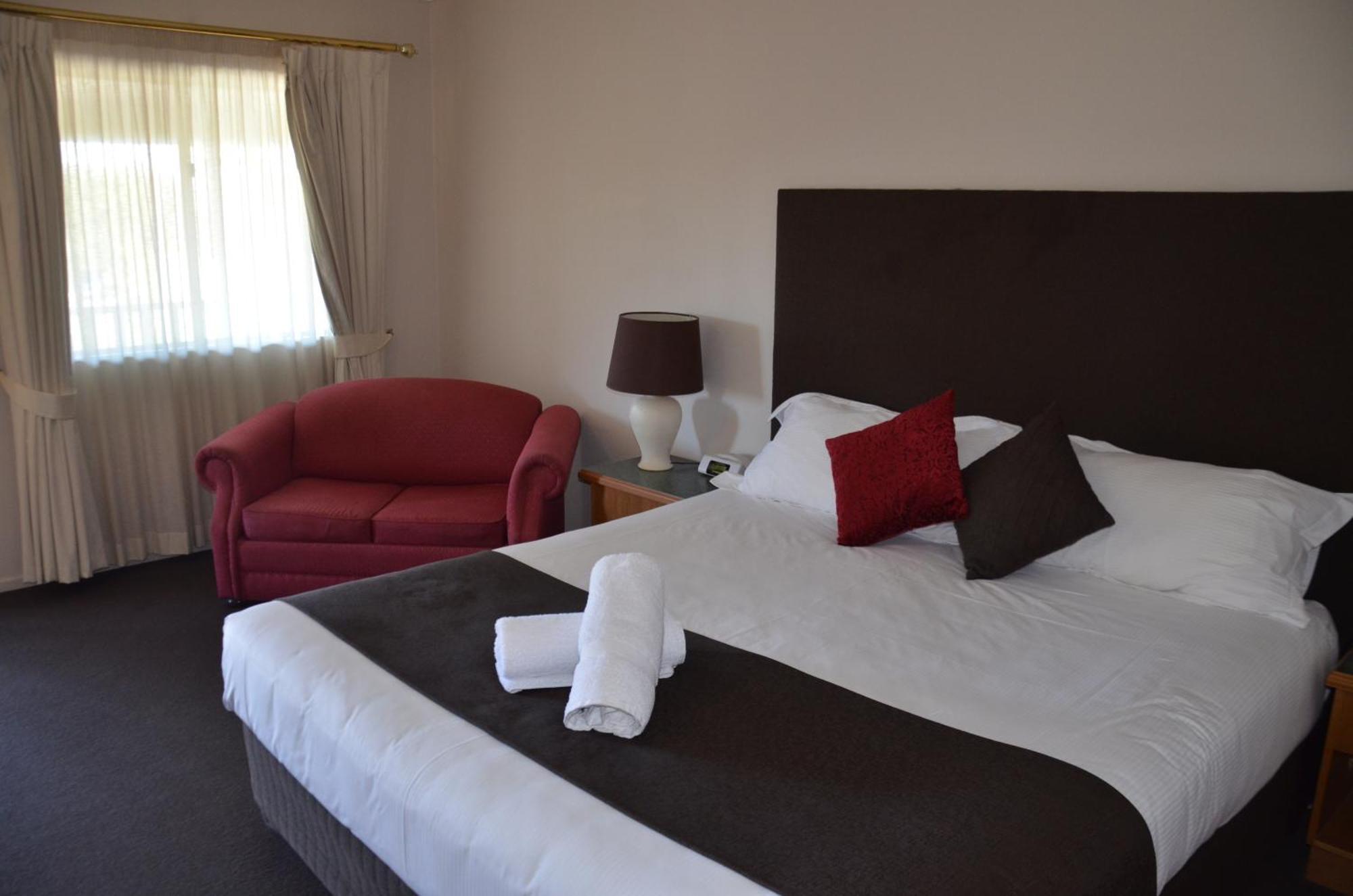 Puffers Inn Loganholme Phòng bức ảnh
