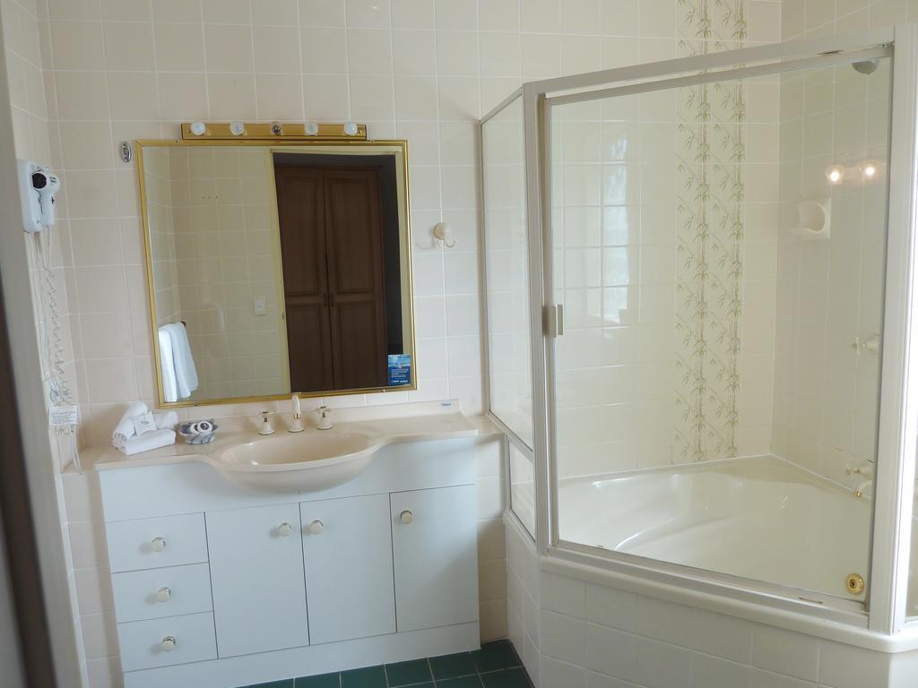 Puffers Inn Loganholme Phòng bức ảnh