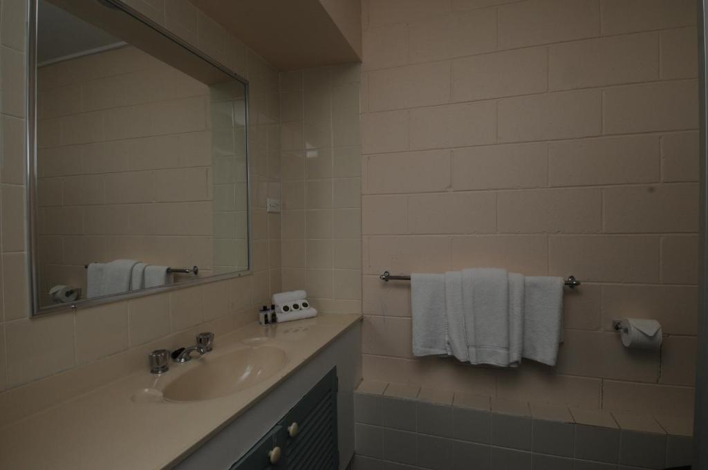 Puffers Inn Loganholme Phòng bức ảnh